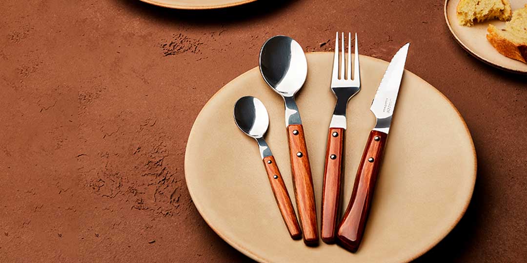 lavavajillas y cuberteria