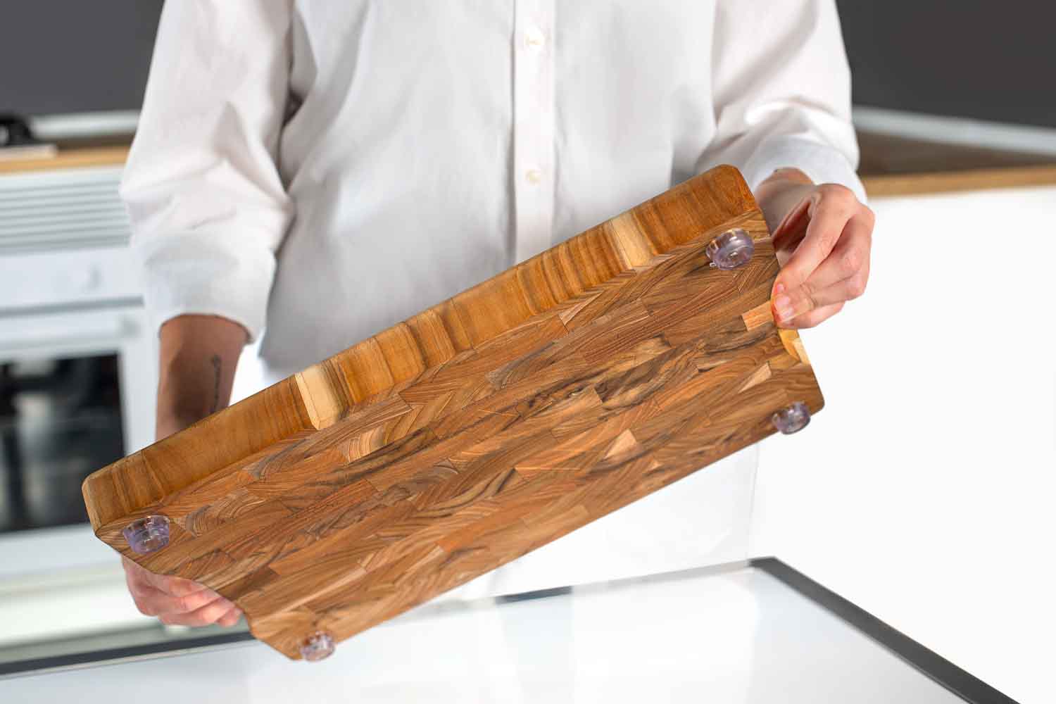 Hiroshi Masuda, distribuidor de Arcos en Japón, junto al ministro Luis Planas en la recepción oficial del Pabellón de España en Expo Osaka 2025.